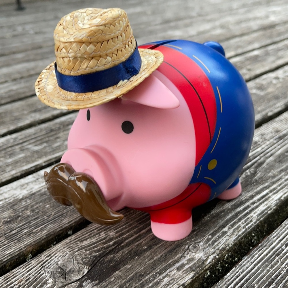 Farm pig piggy bank